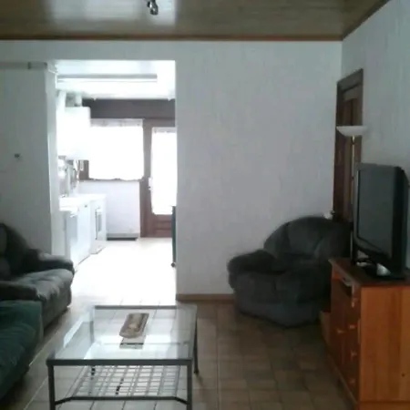 Rez-de-chaussee A Proximite De La * De Panne