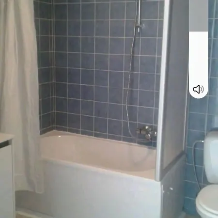 Rez-de-chaussee A Proximite De La דה פאן