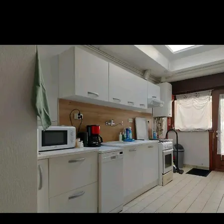 Rez-de-chaussee A Proximite De La * דה פאן