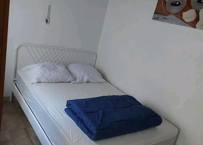 Rez-de-chaussee A Proximite De La Apartment